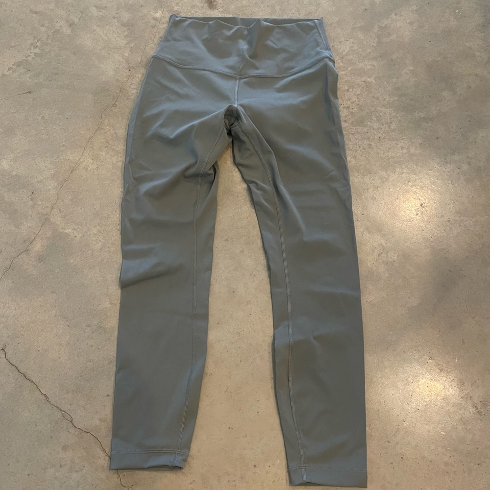 Lululemon wunder under leggings in gray sage. 25” inseam